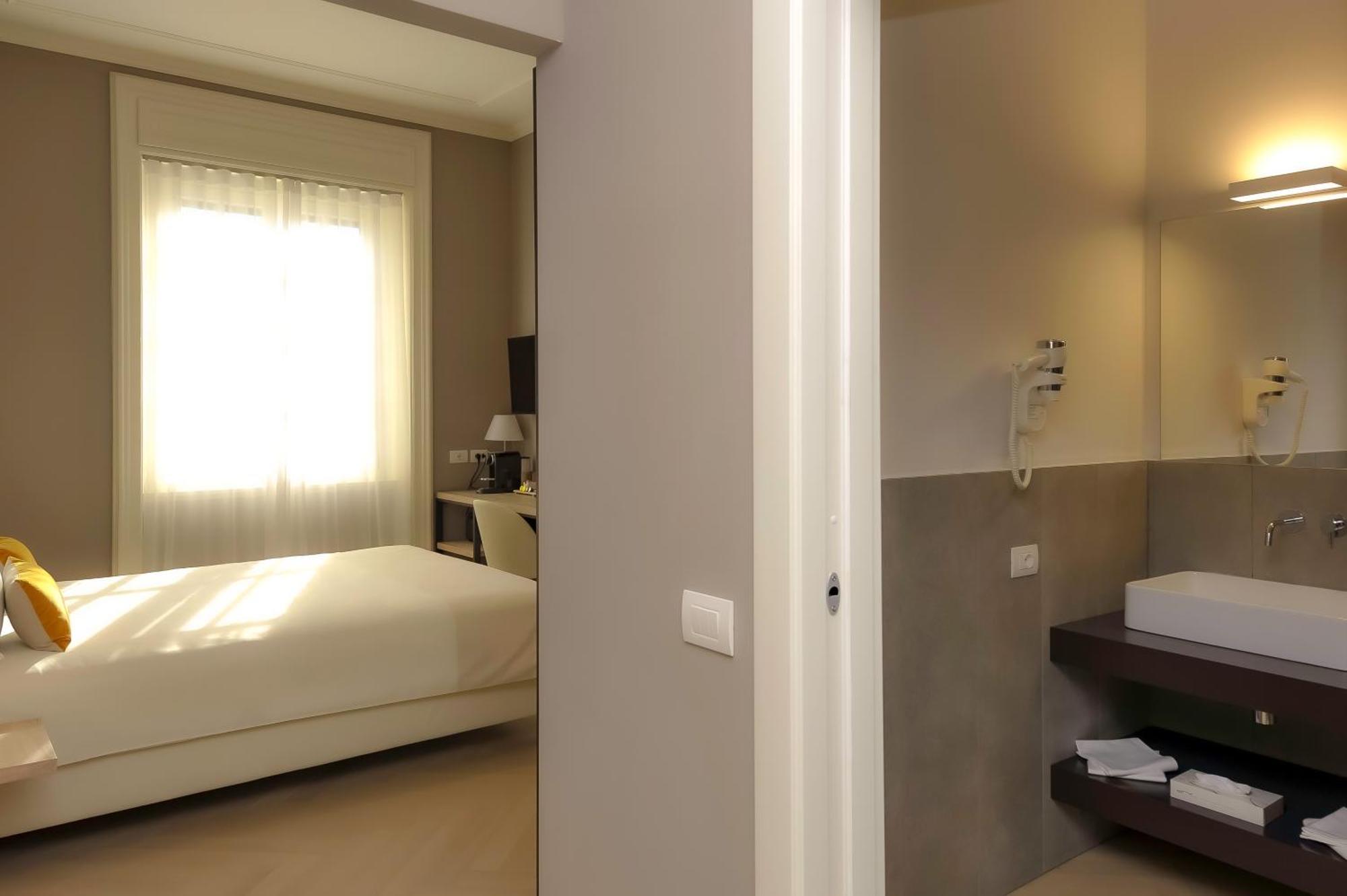 Bergamo Inn 43 Bagian luar foto