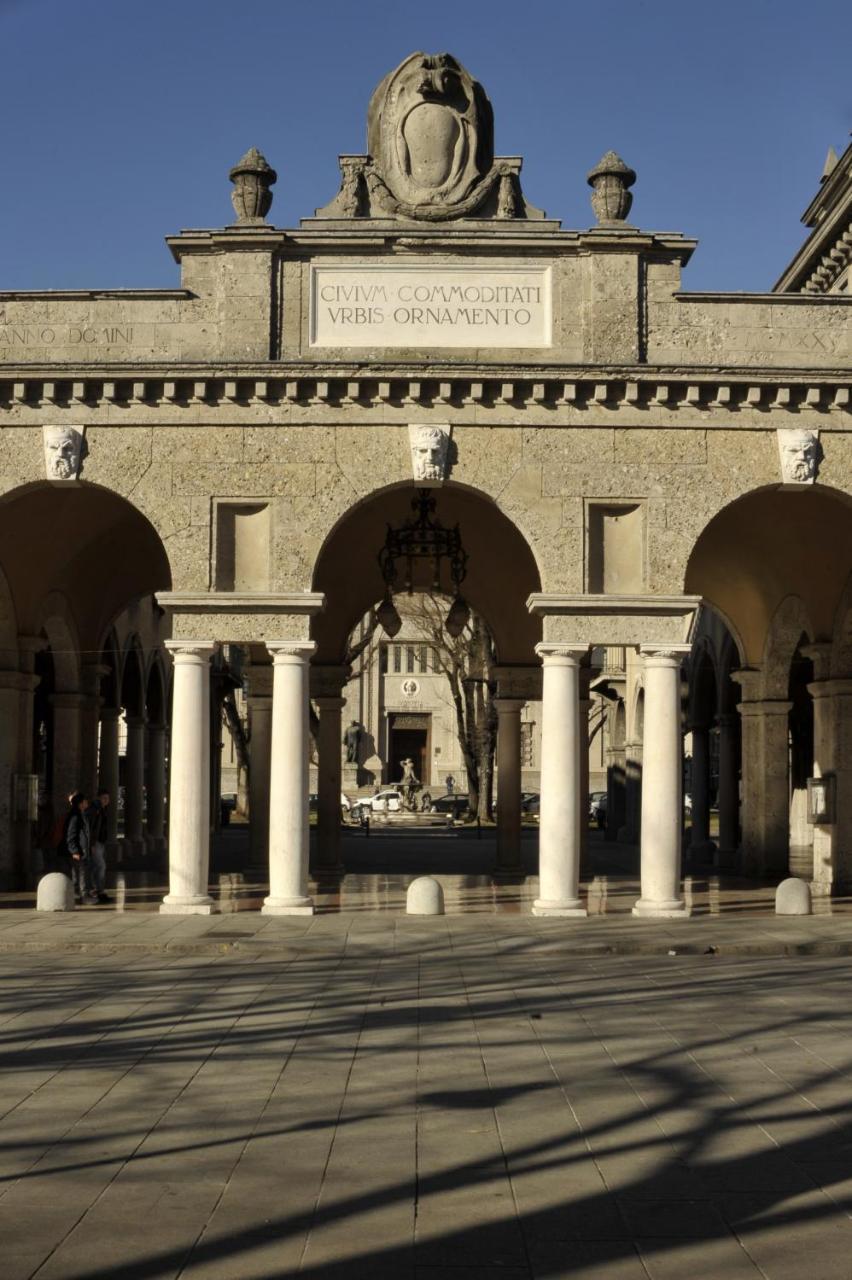 Bergamo Inn 43 Bagian luar foto